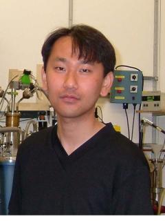 真岸 孝一